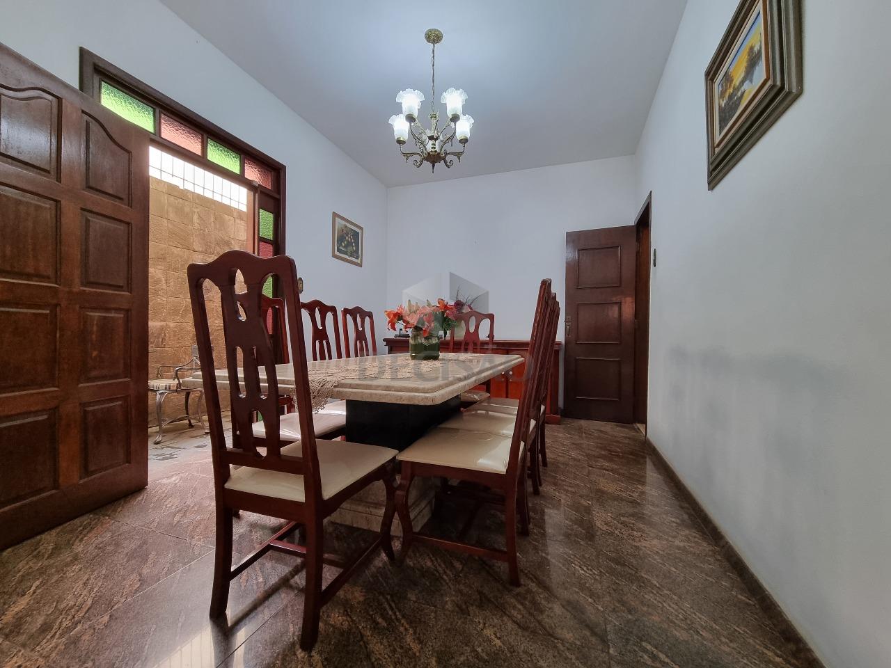 Casa à venda no Serra: 