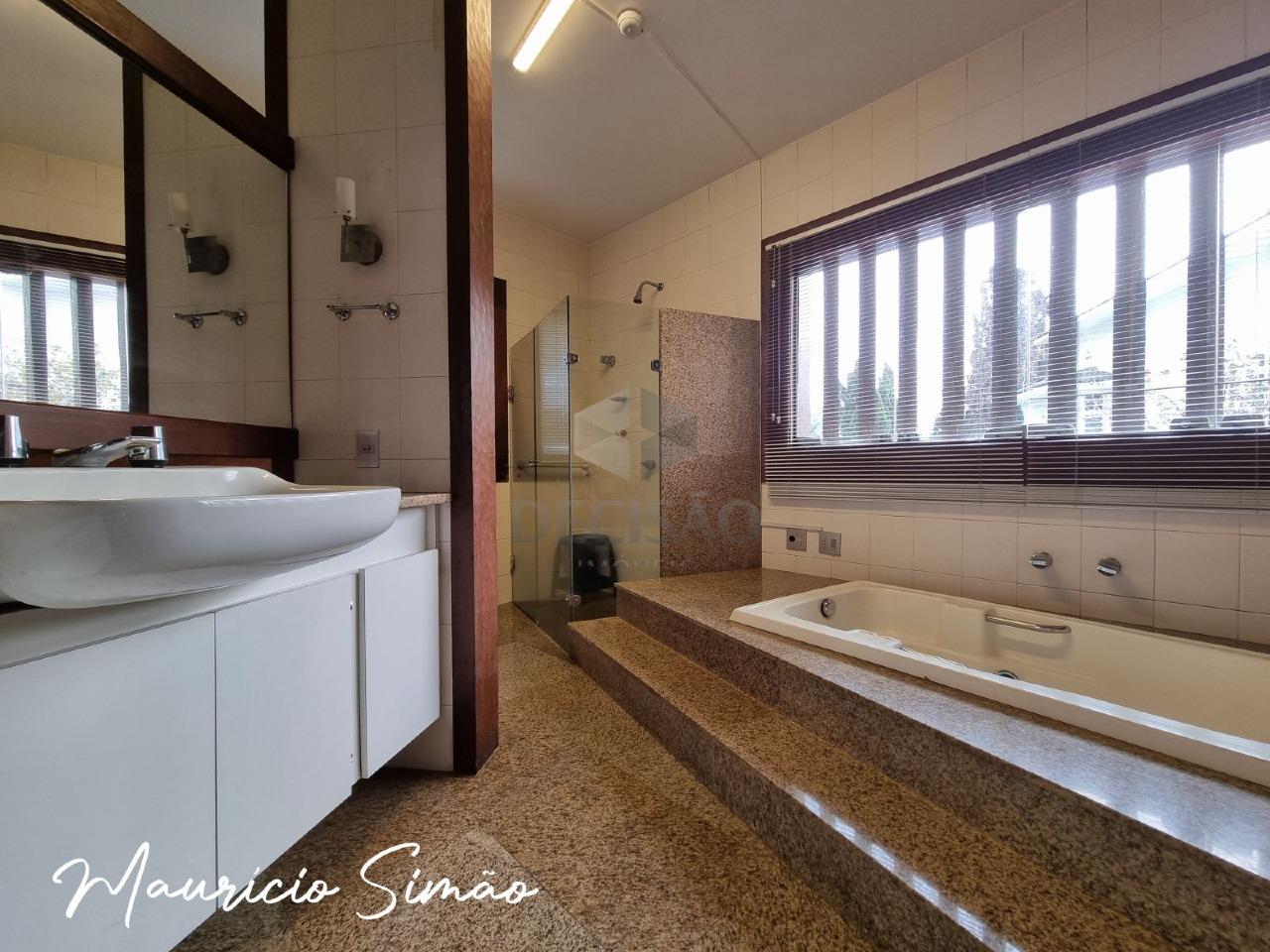 Casa à venda no Mangabeiras: 