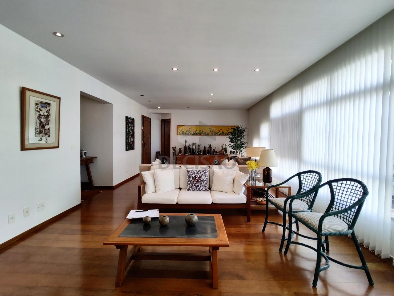 Apartamento 4 Quartos à venda no Funcionarios: 