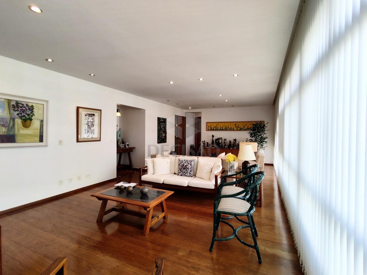 Apartamento 4 Quartos à venda no Funcionarios: 