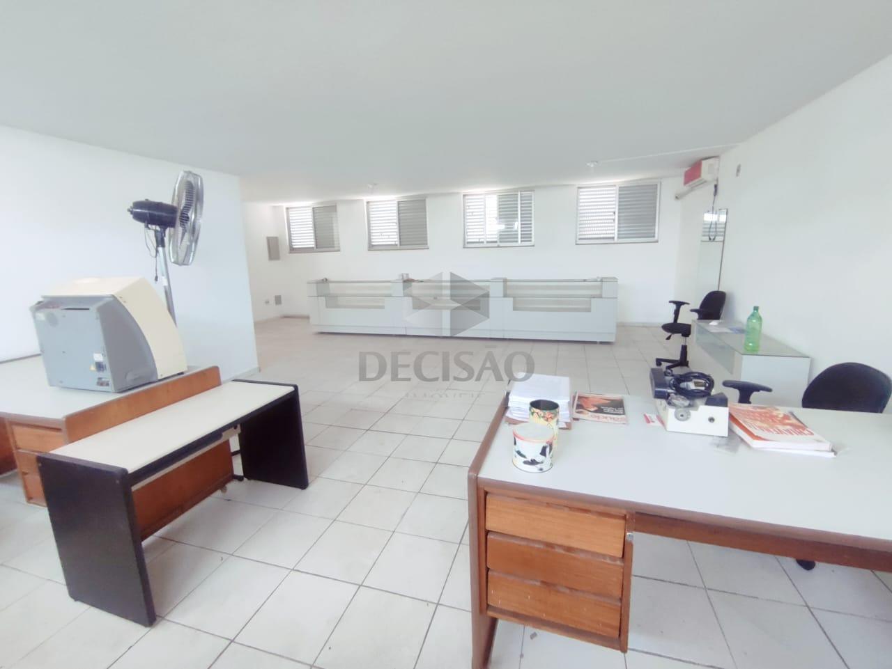 Sala à venda no Centro: 