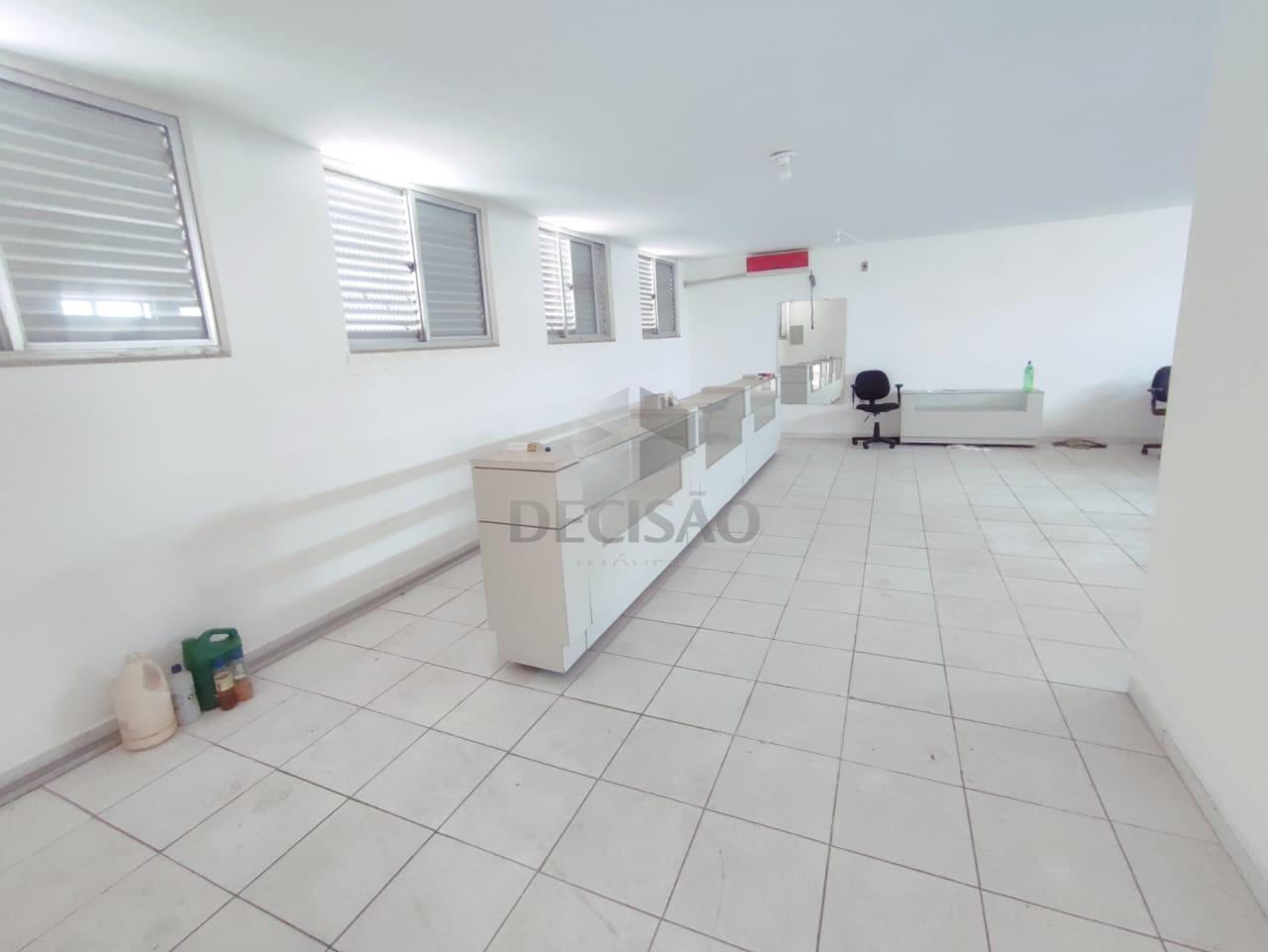 Sala à venda no Centro: 