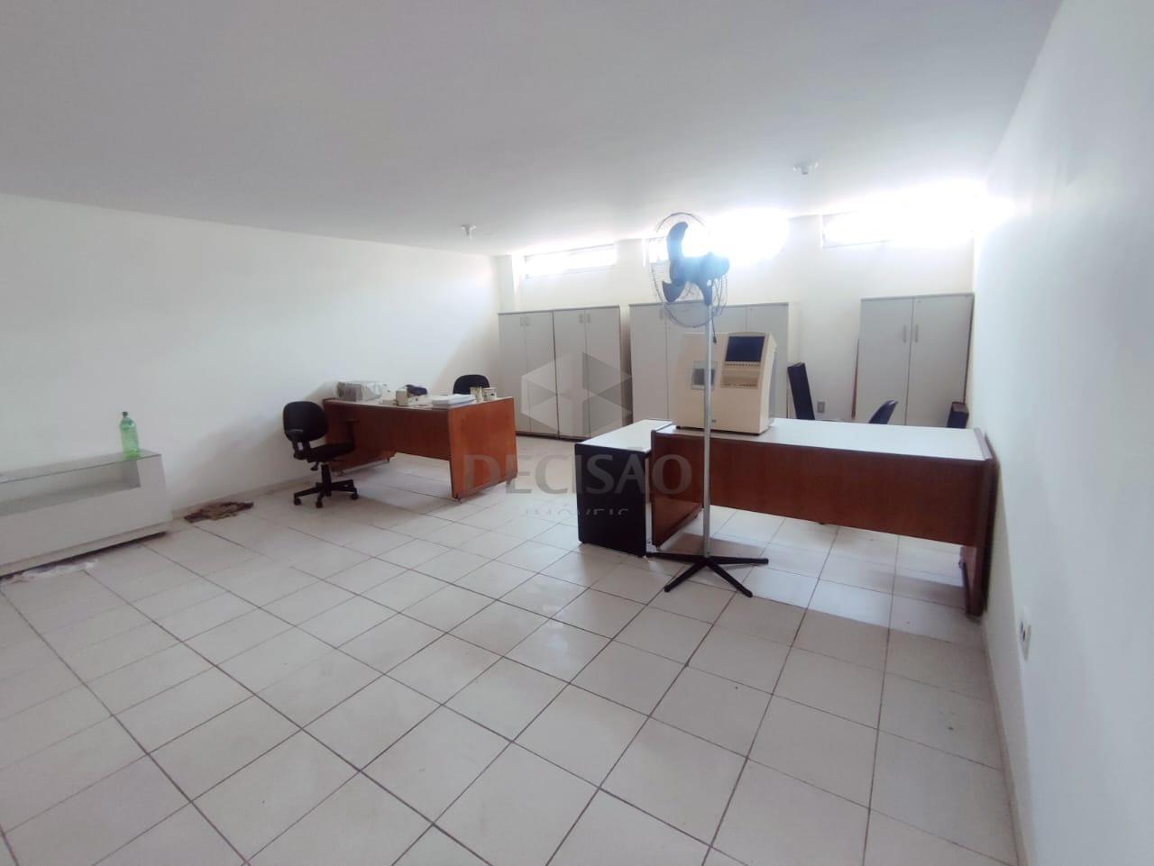 Sala à venda no Centro: 