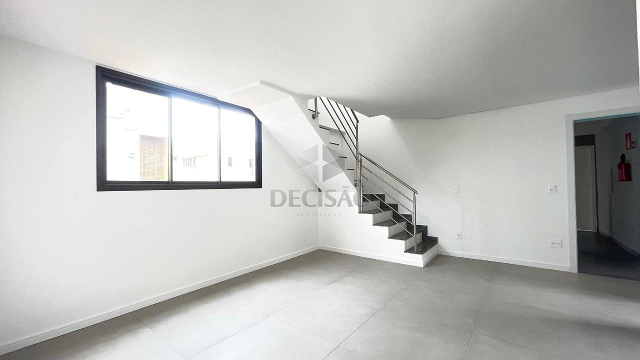 Cobertura à venda no Cruzeiro: 