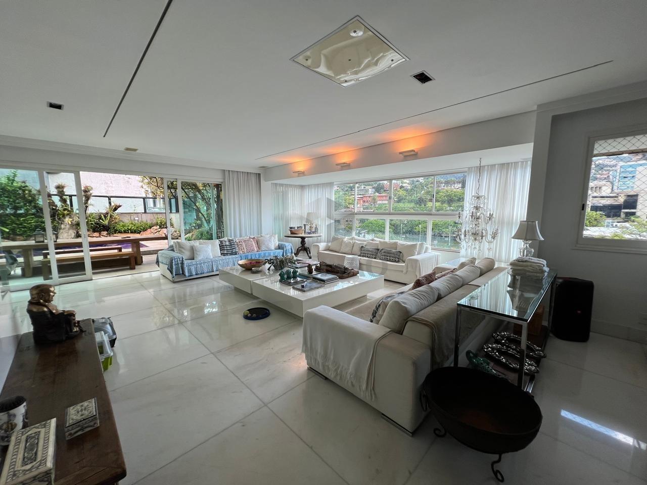 Cobertura à venda no Serra: 