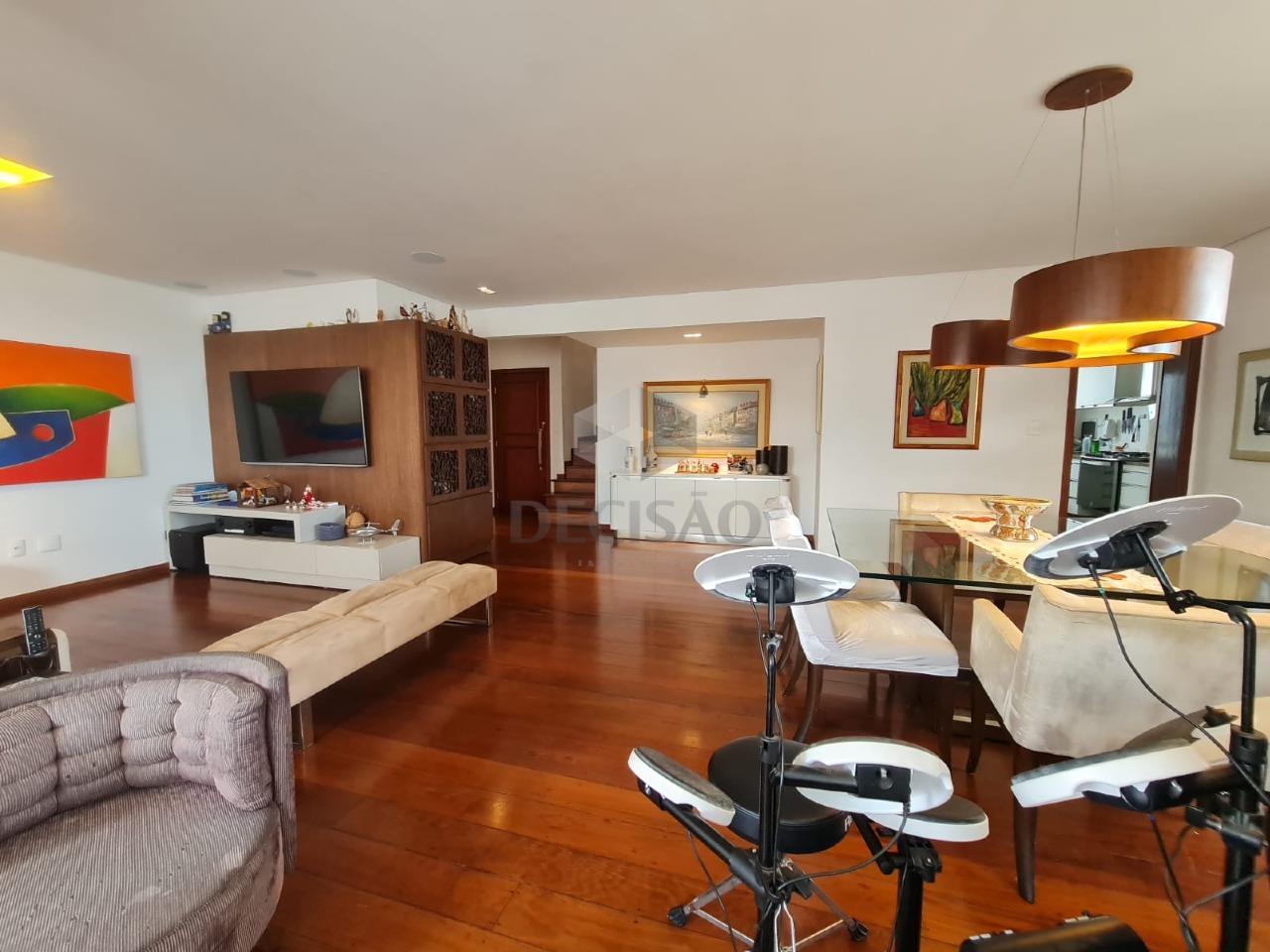 Cobertura à venda no Serra: 