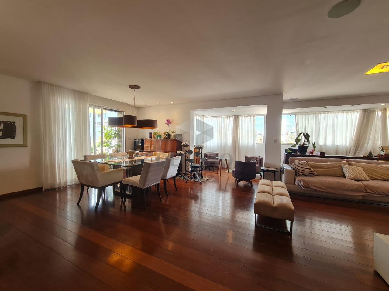 Cobertura à venda no Serra: 