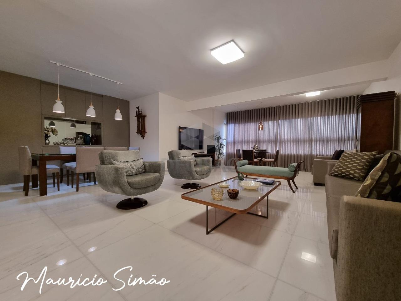 Apartamento 4 Quartos à venda no Carmo: 