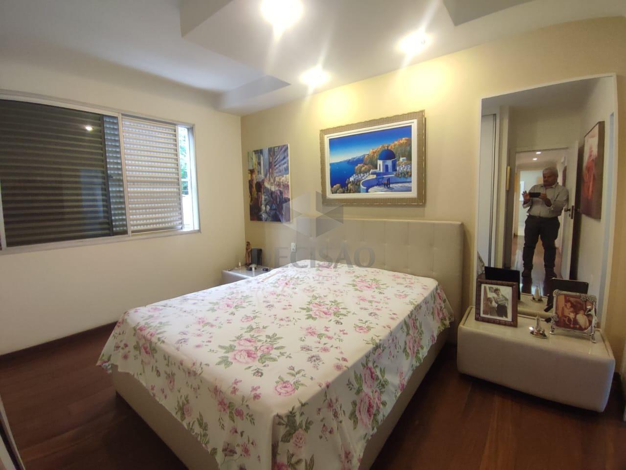 Apartamento 4 Quartos à venda no Carmo: 