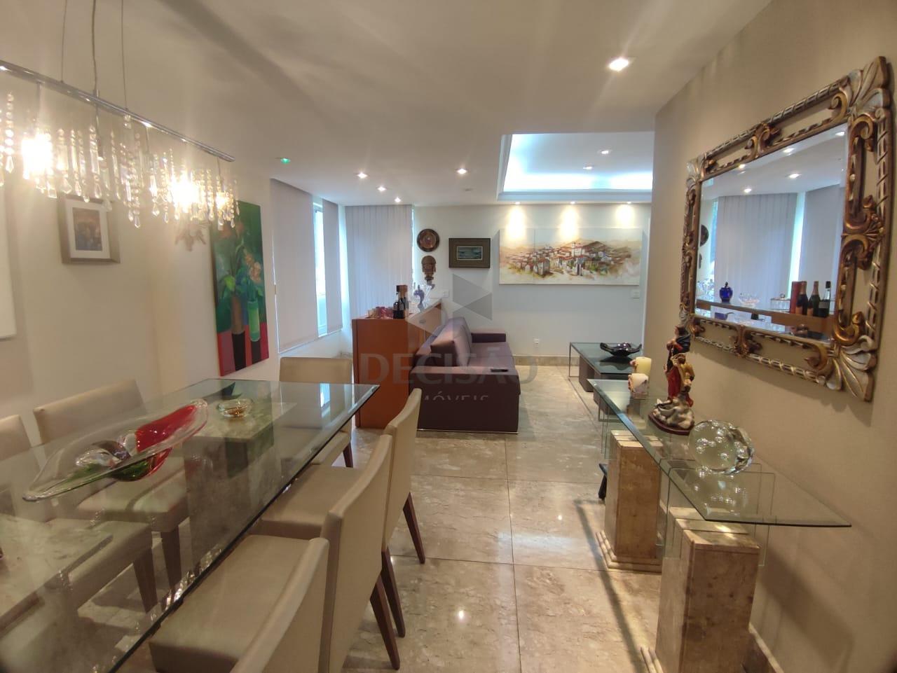 Apartamento 4 Quartos à venda no Carmo: 