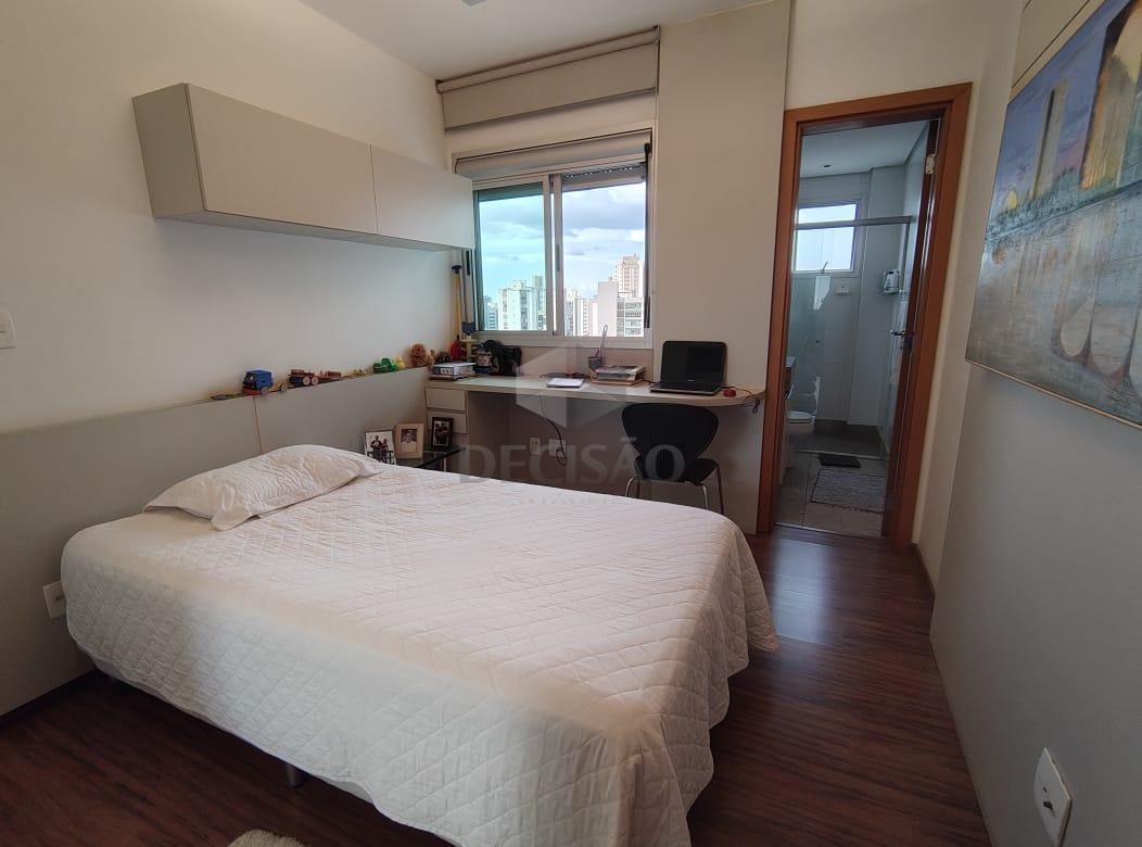 Apartamento 4 Quartos à venda no Carmo: 