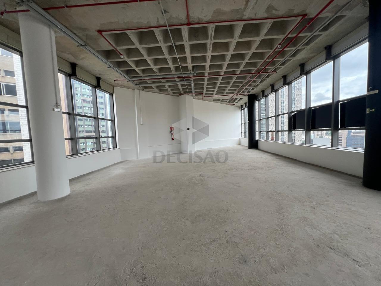 Andar corrido à venda no Lourdes: 