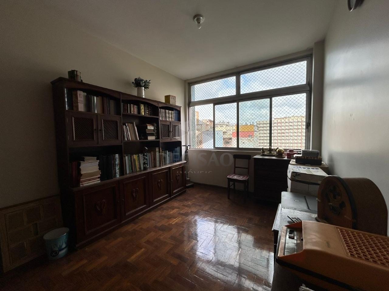 Apartamento 4 Quartos à venda no Centro: 