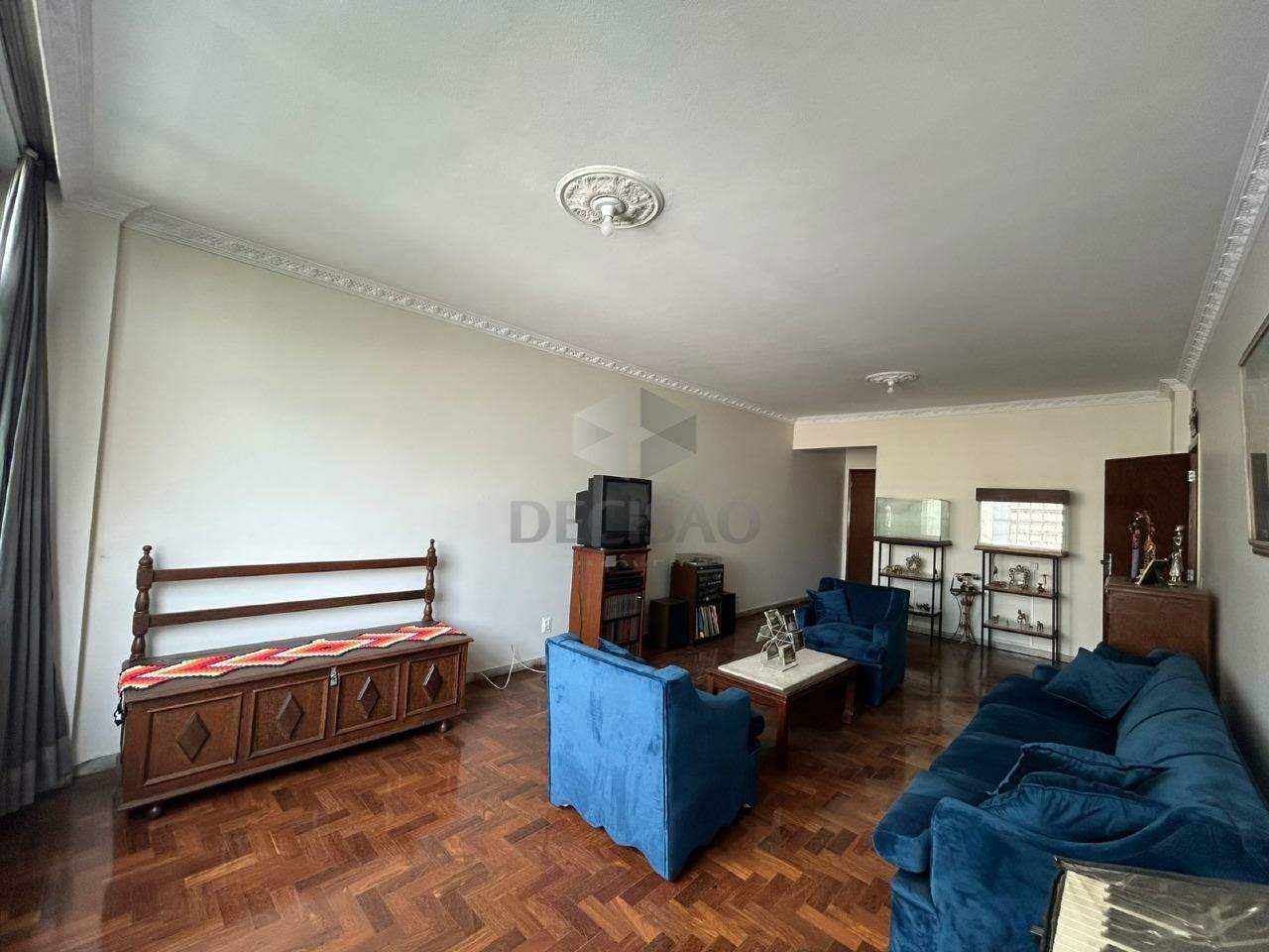 Apartamento 4 Quartos à venda no Centro: 