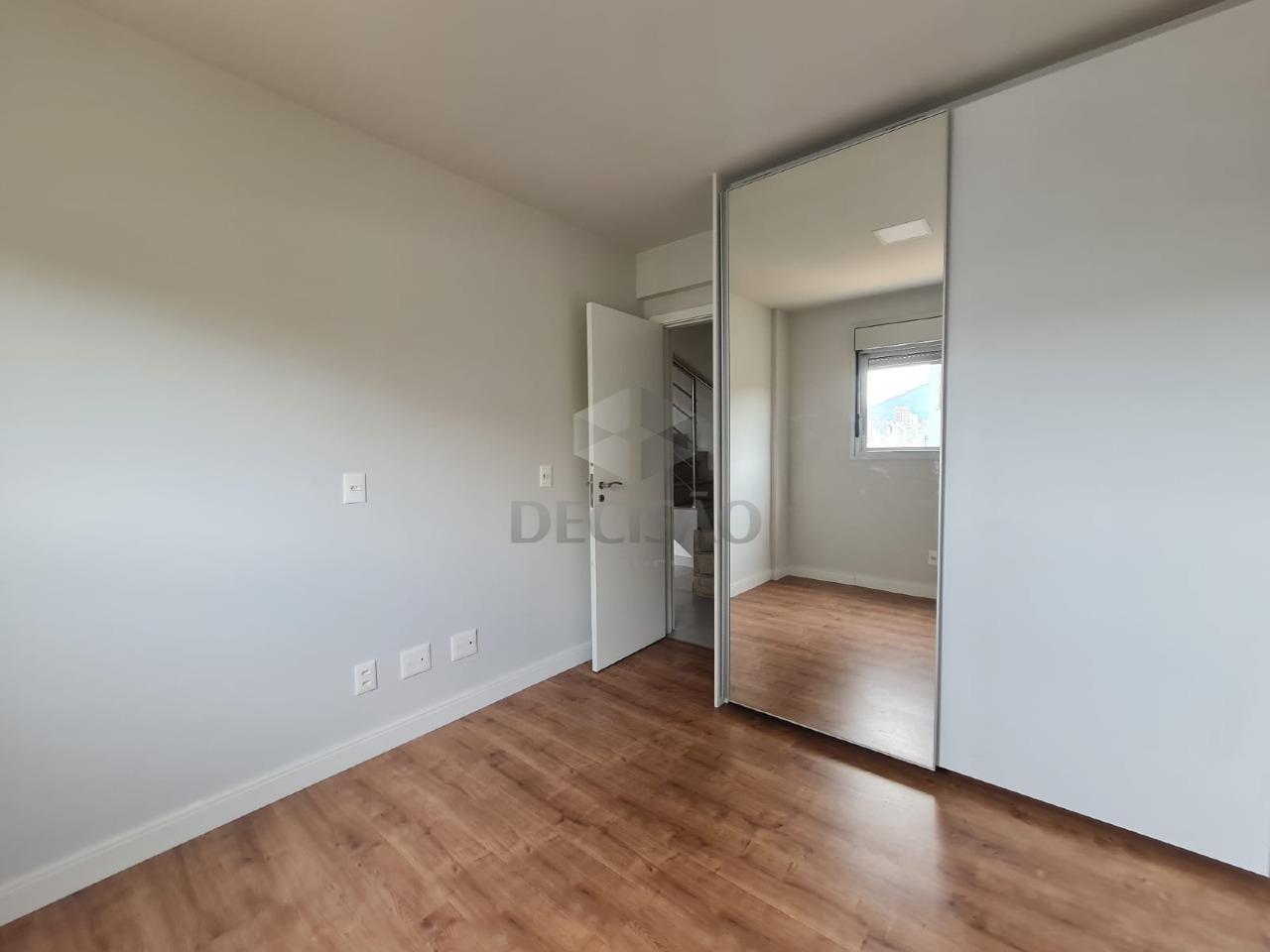 Cobertura à venda no Cruzeiro: 