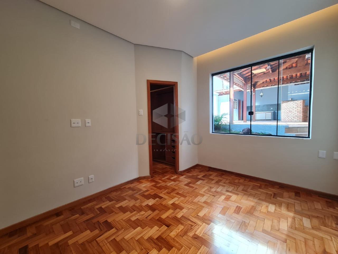 Casa à venda no Santa Efigênia: 