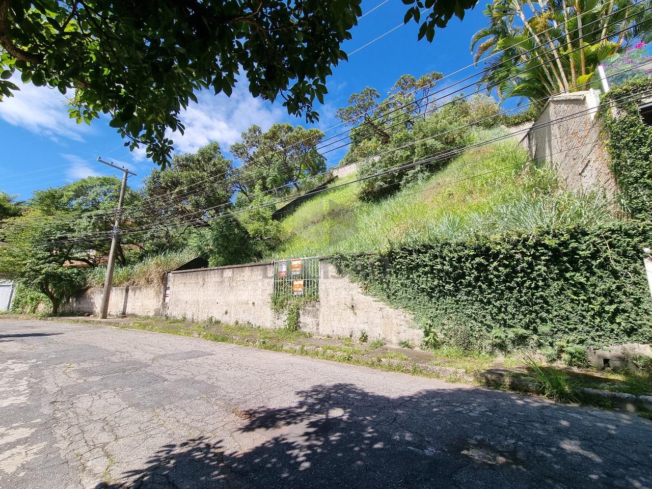 Lote à venda no Mangabeiras: 