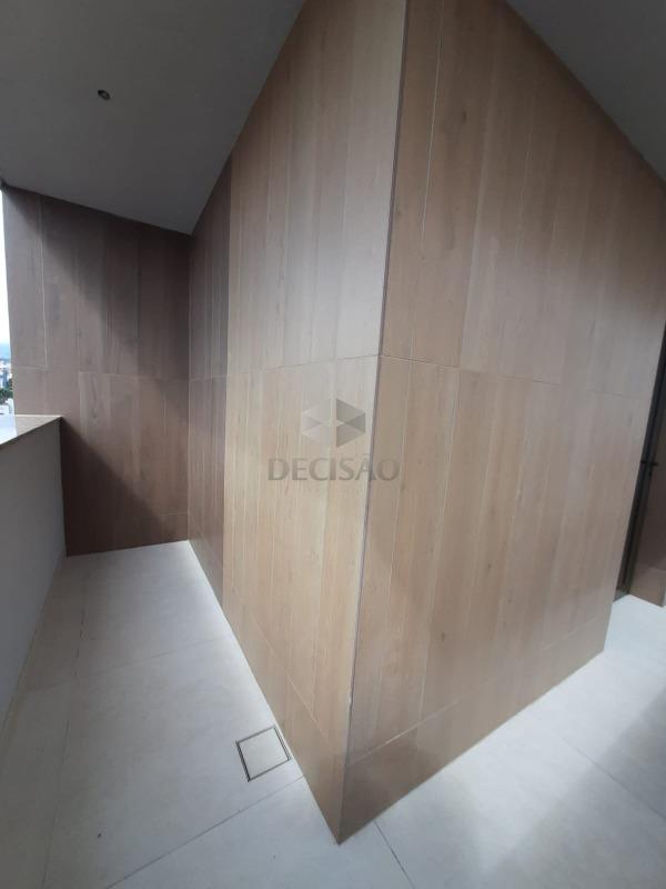 Cobertura à venda no Lourdes: 