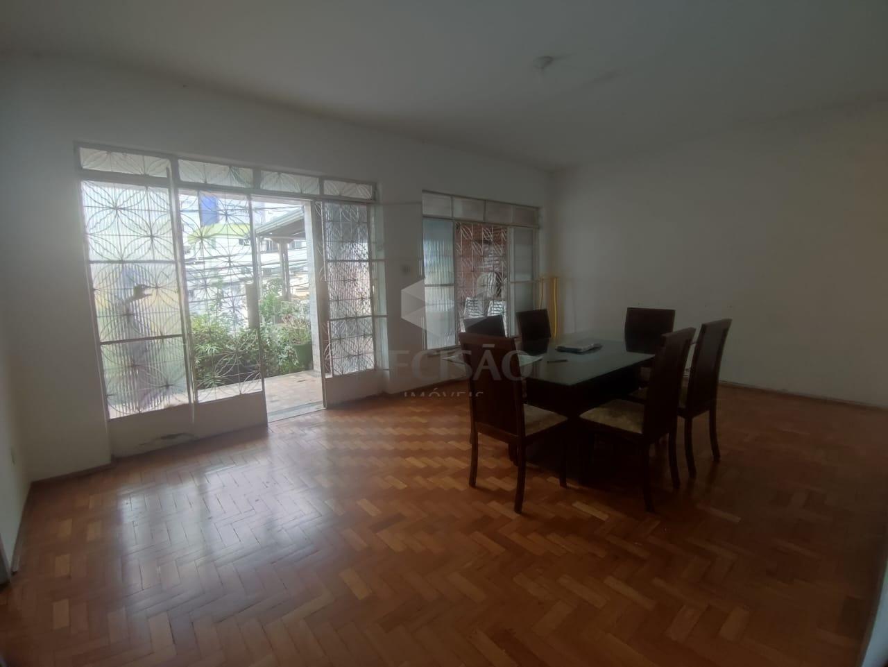 Casa à venda no Sagrada Família: 