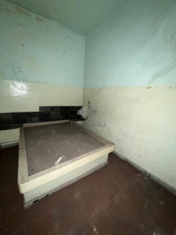 Prédio Comercial à venda no Carlos Prates: 