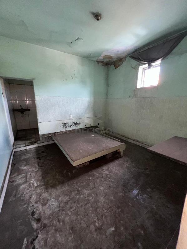 Prédio Comercial à venda no Carlos Prates: 