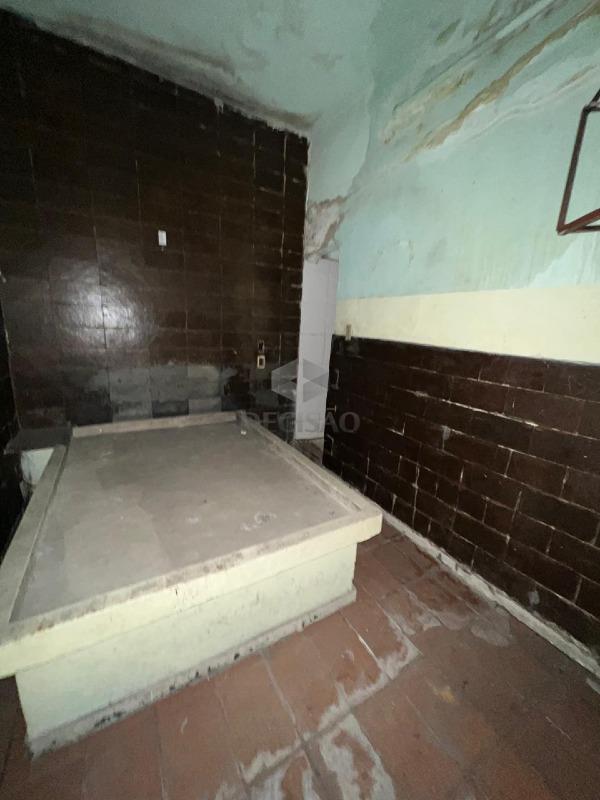 Prédio Comercial à venda no Carlos Prates: 