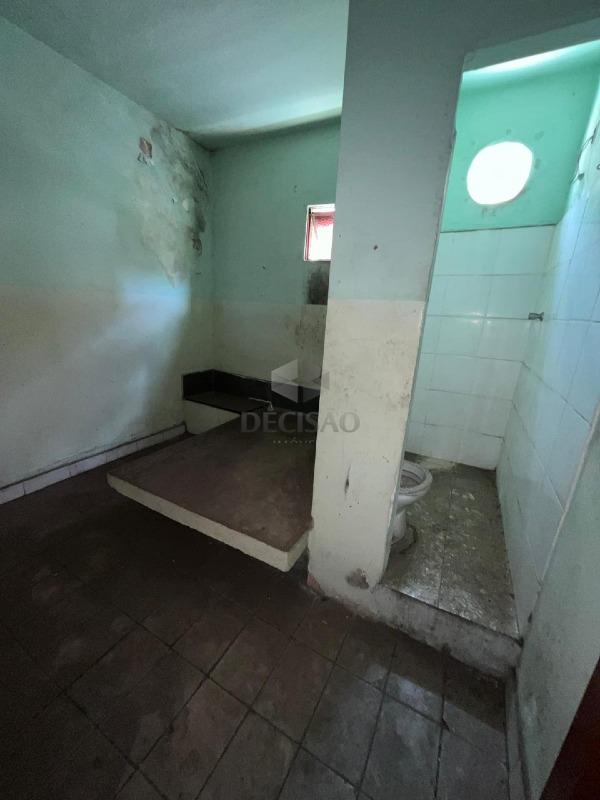 Prédio Comercial à venda no Carlos Prates: 