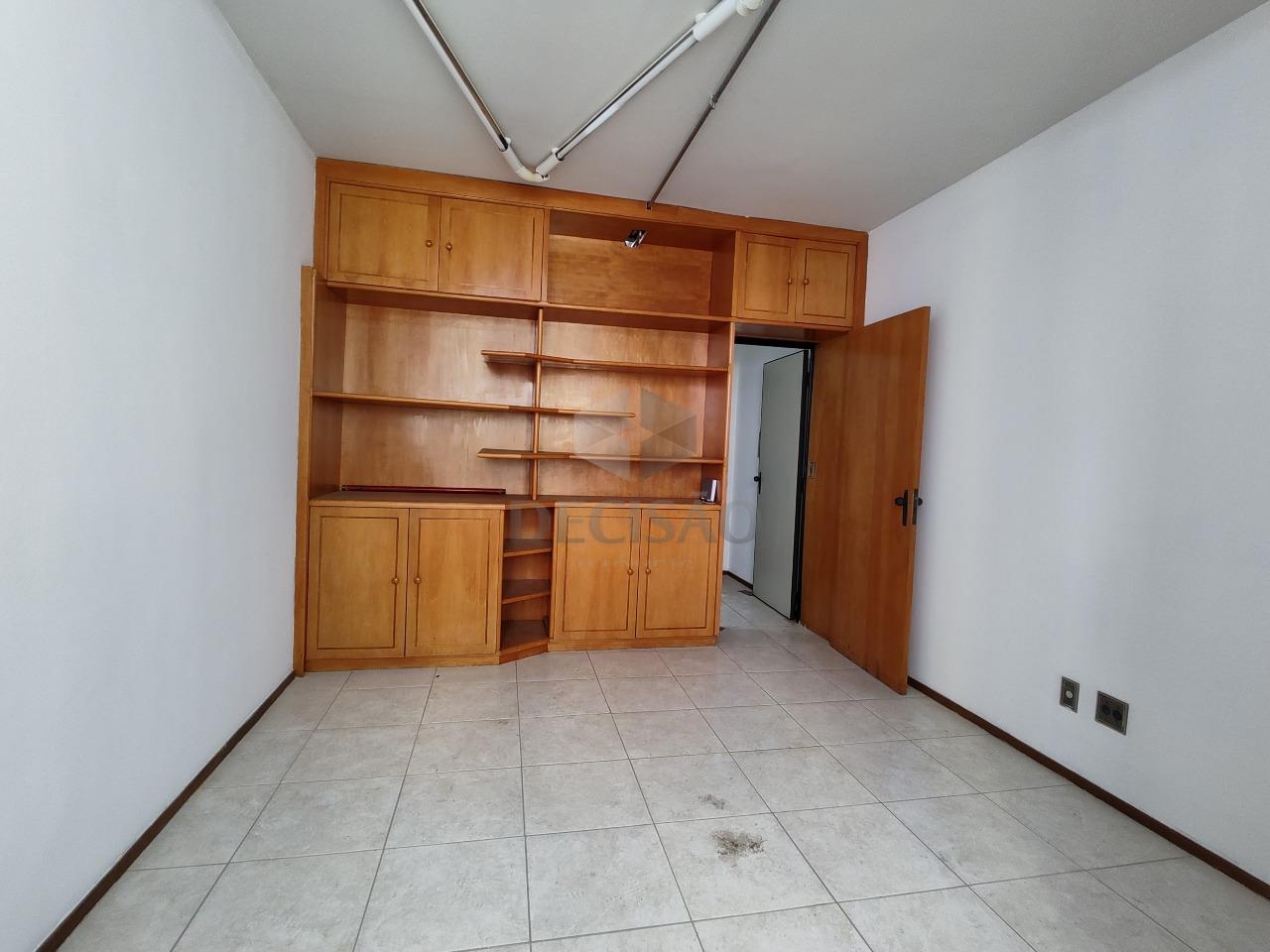 Sala à venda no Santa Efigênia: 