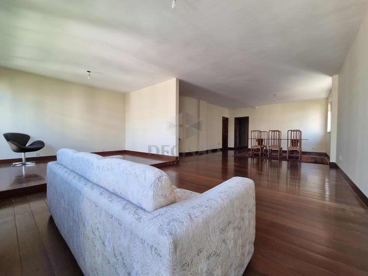 Cobertura à venda no Lourdes: 