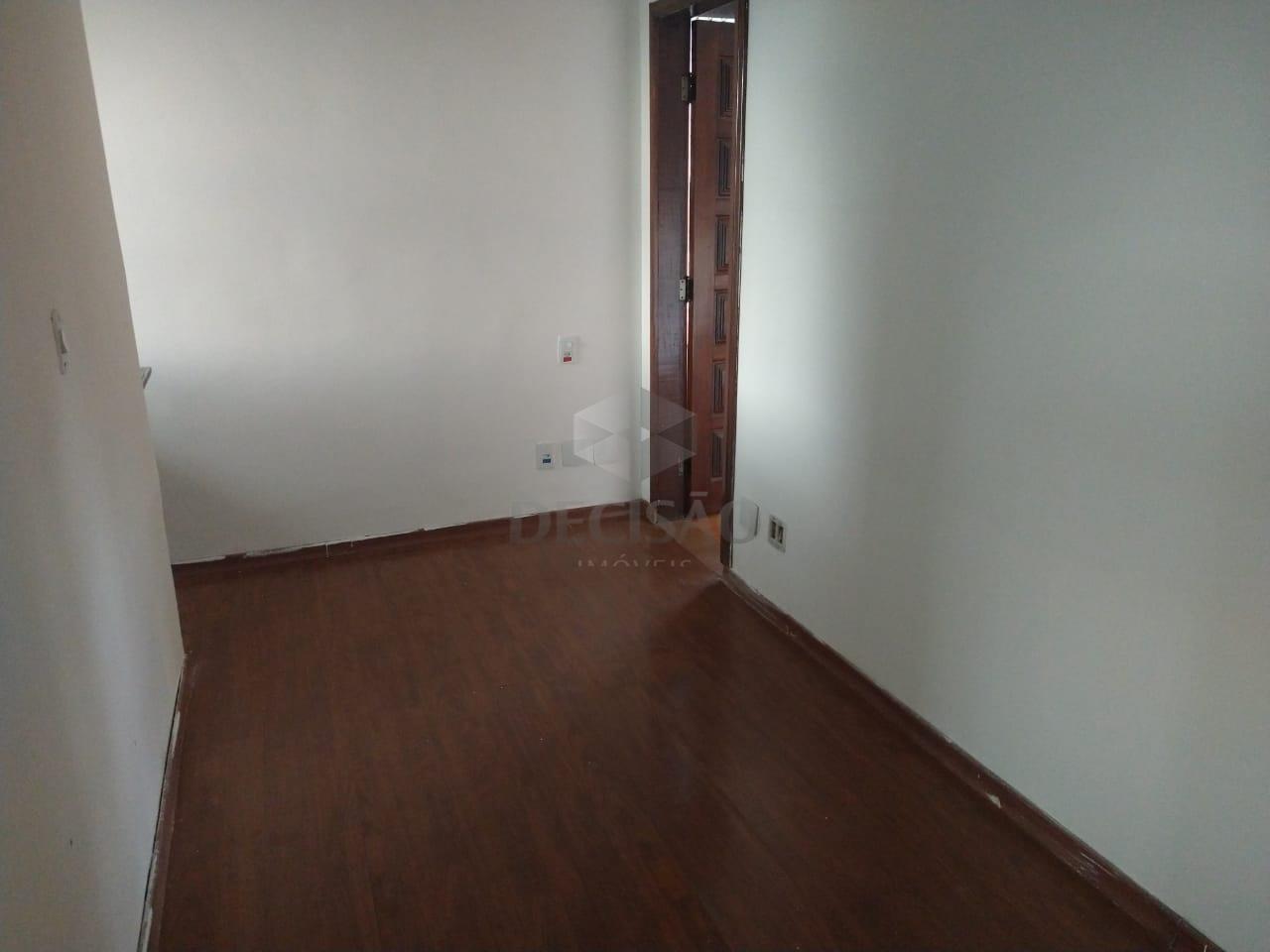 Sala à venda no Barro Preto: 