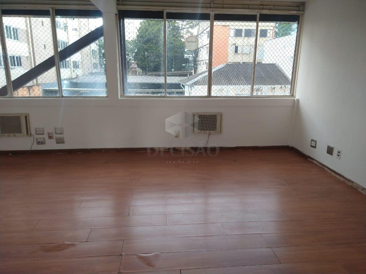 Sala à venda no Barro Preto: 