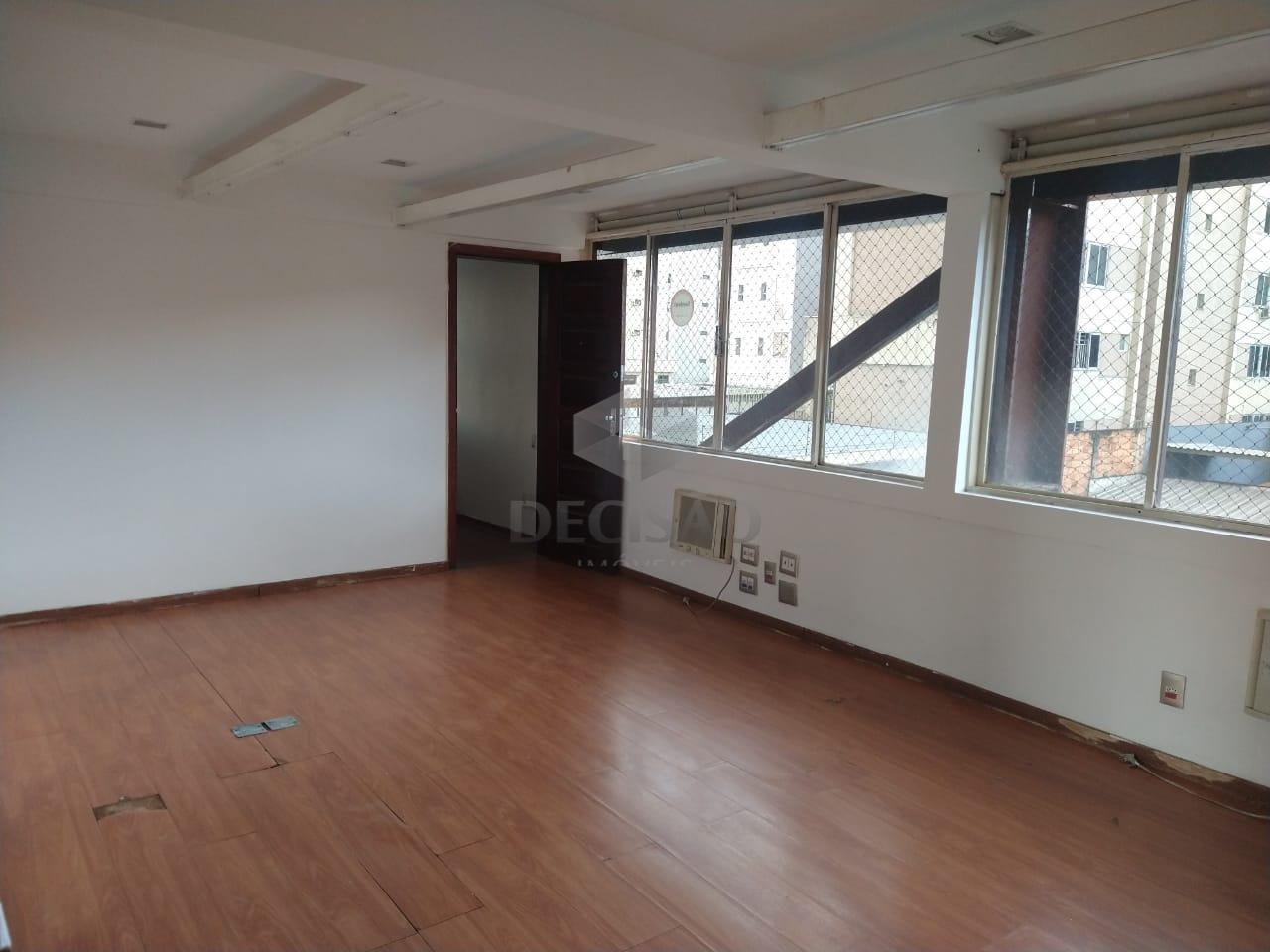 Sala à venda no Barro Preto: 