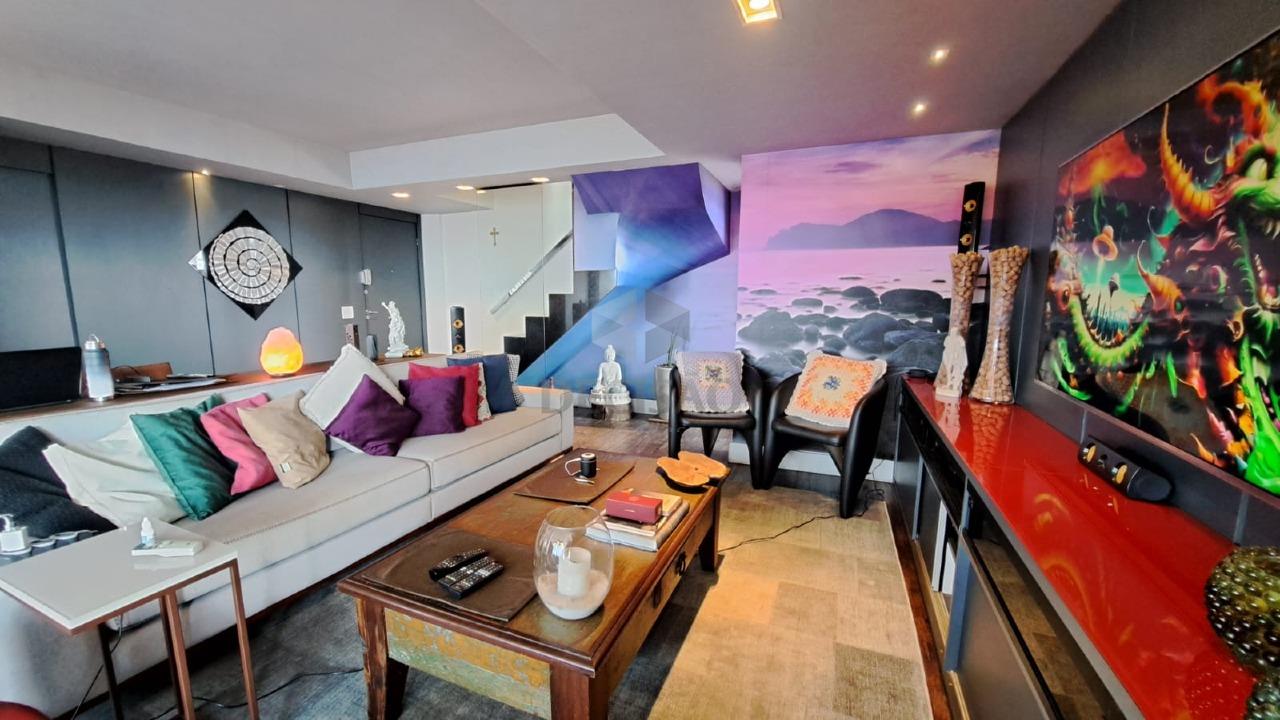 Cobertura à venda no Prado: 