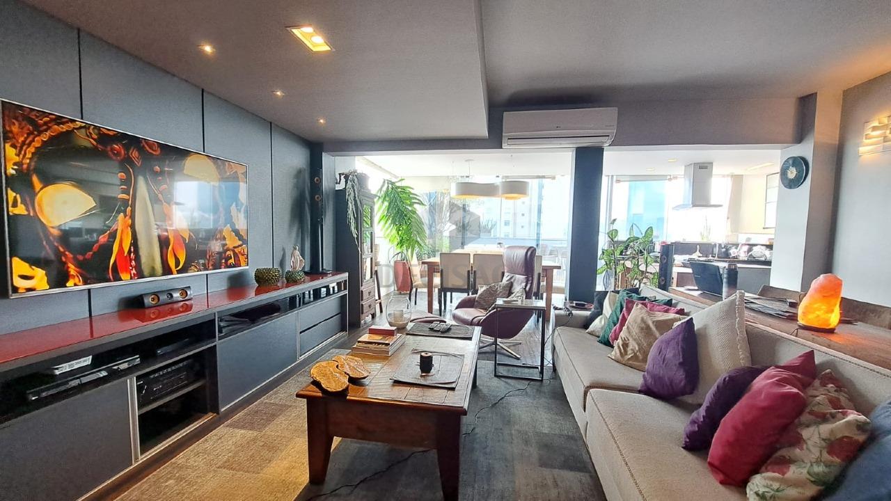 Cobertura à venda no Prado: 