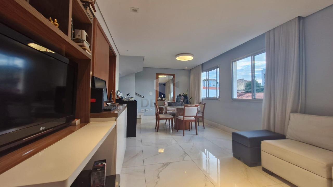 Cobertura à venda no Sagrada Família: 