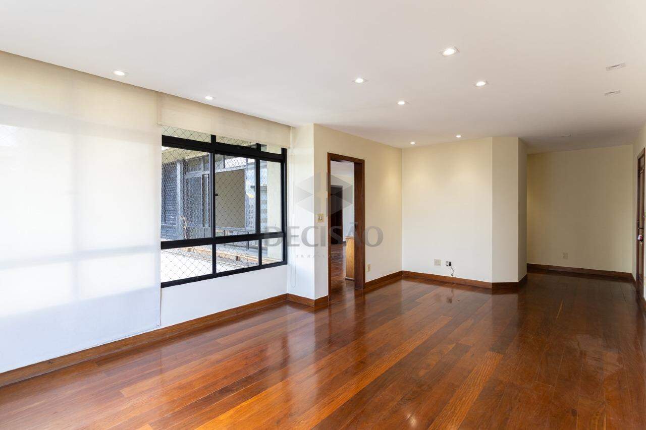 Apartamento 4 Quartos à venda no Funcionarios: 