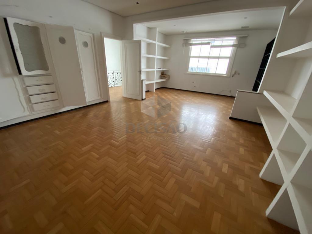 Casa à venda no Lourdes: 