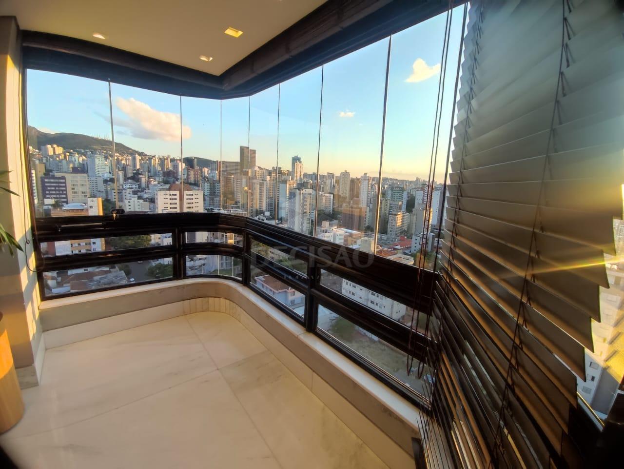 Cobertura à venda no Serra: 