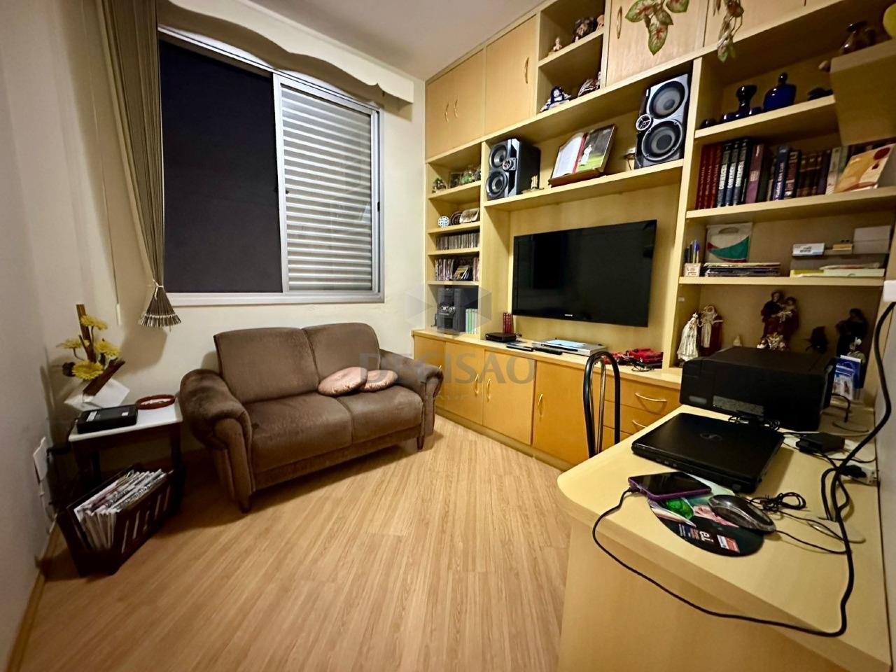 Apartamento 3 Quartos à venda no Carmo: 