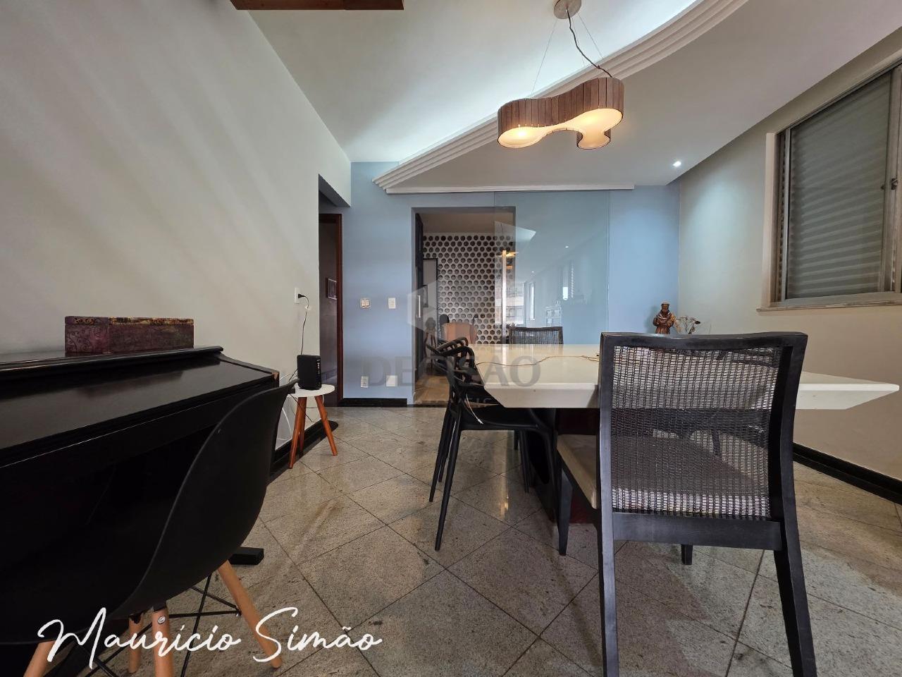 Cobertura à venda no Carmo: 