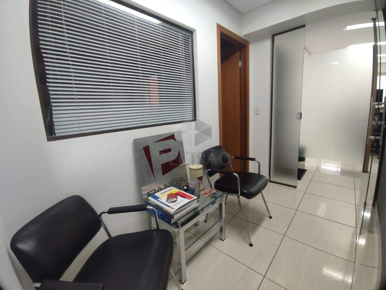 Sala à venda no Santa Efigênia: 