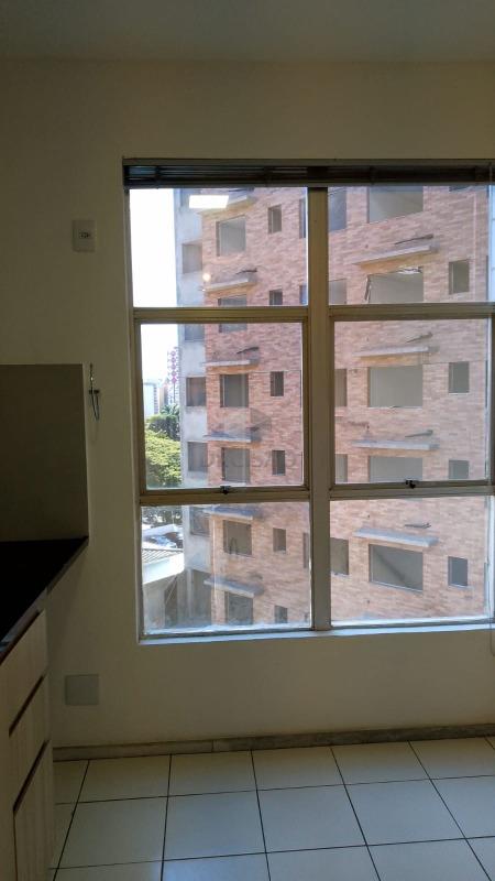 Sala à venda no Lourdes: 