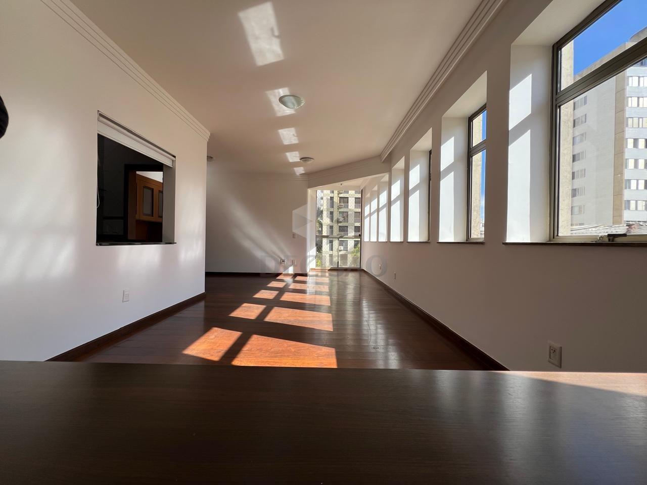 Apartamento 3 Quartos à venda no Funcionarios: 