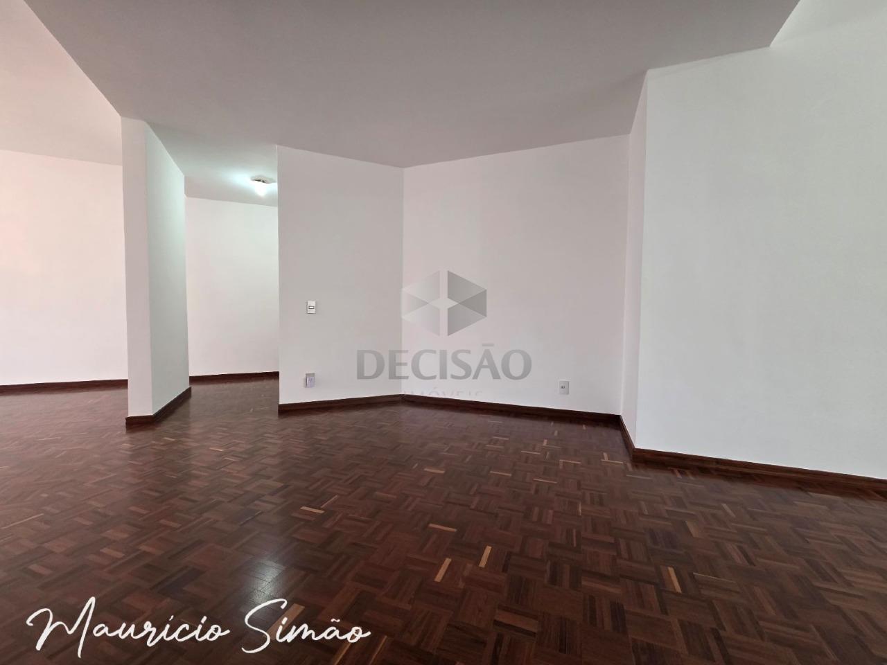 Apartamento 4 Quartos à venda no Funcionarios: 