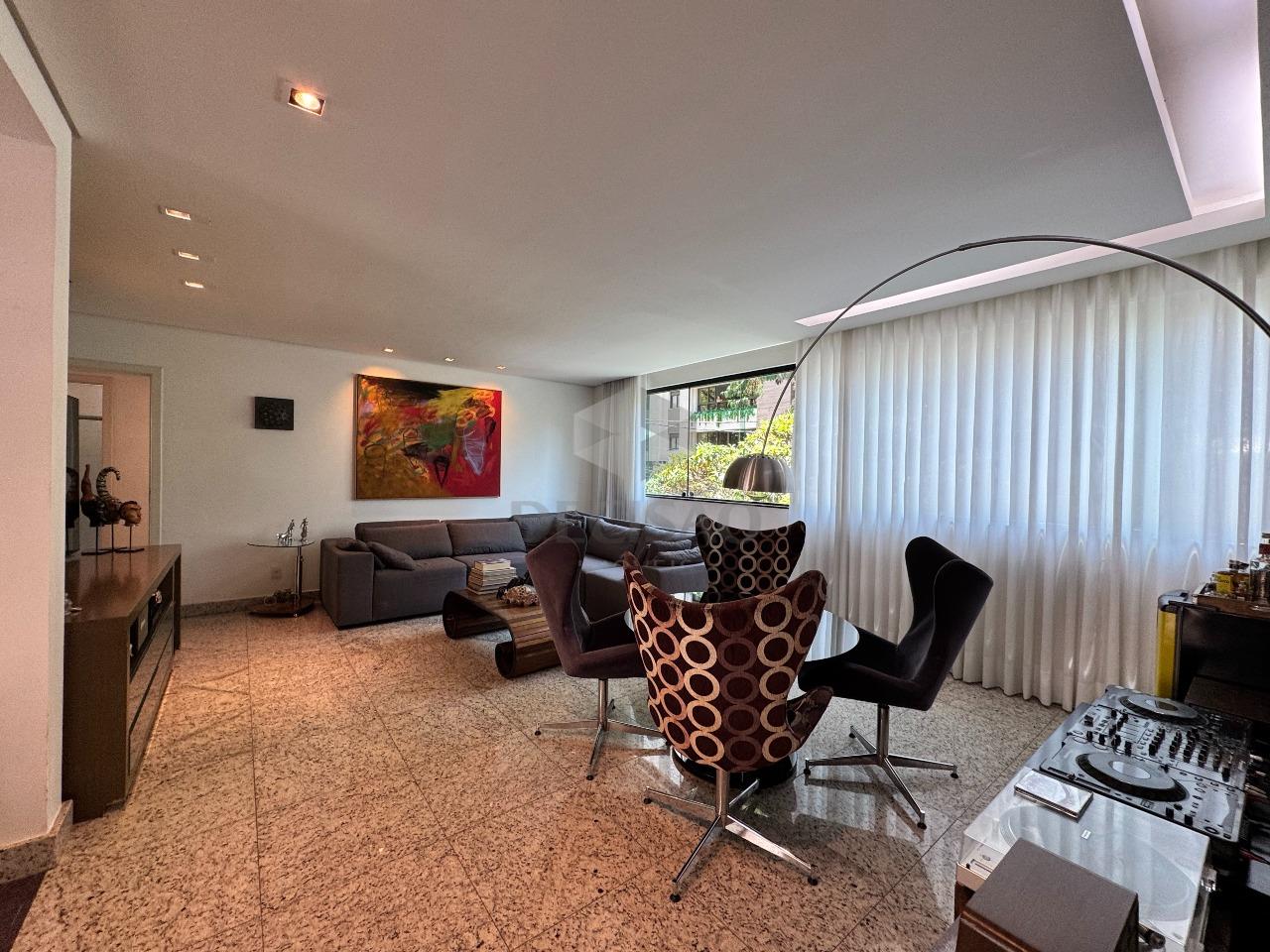 Área privativa à venda no Sion: 