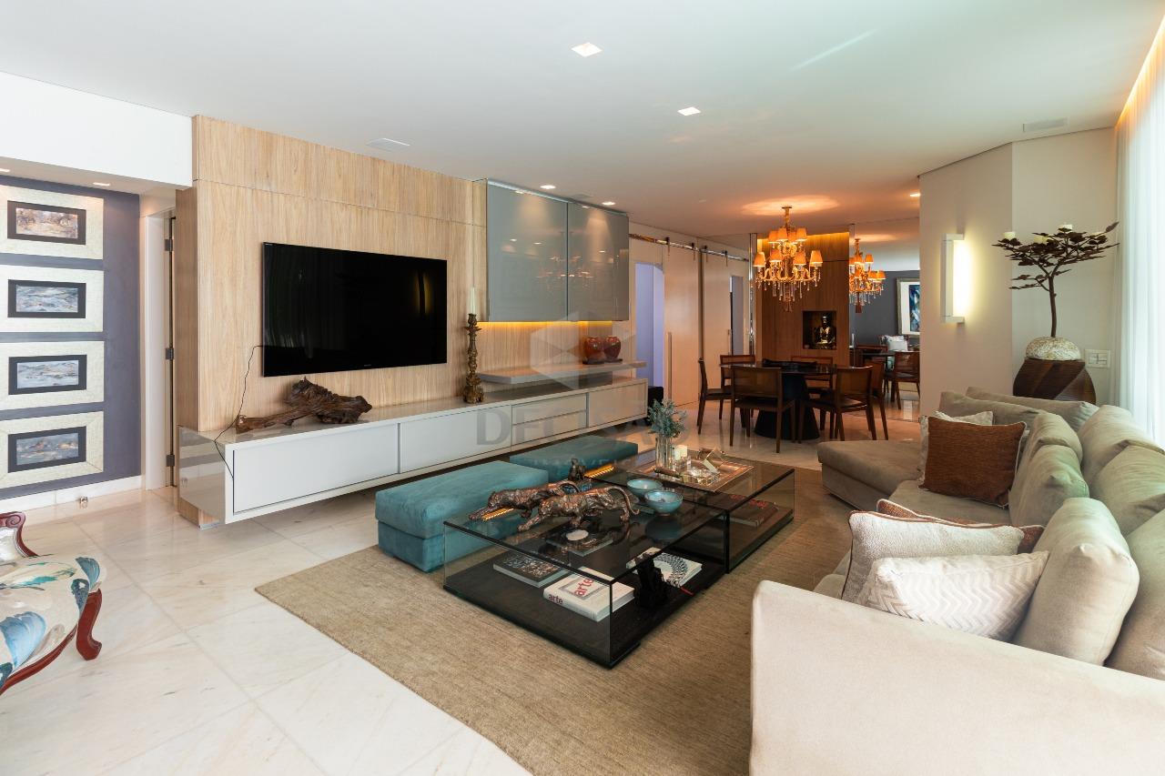 Apartamento 4 Quartos à venda no Funcionarios: 