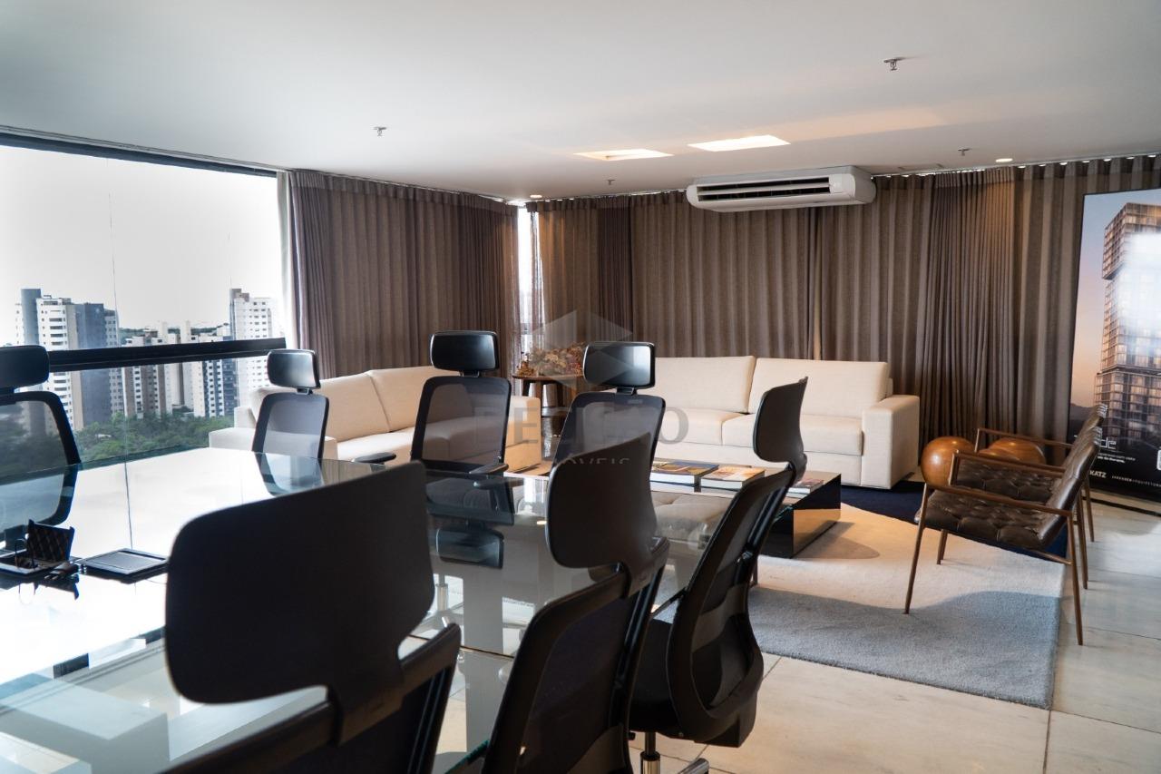 Andar corrido à venda no Belvedere: 