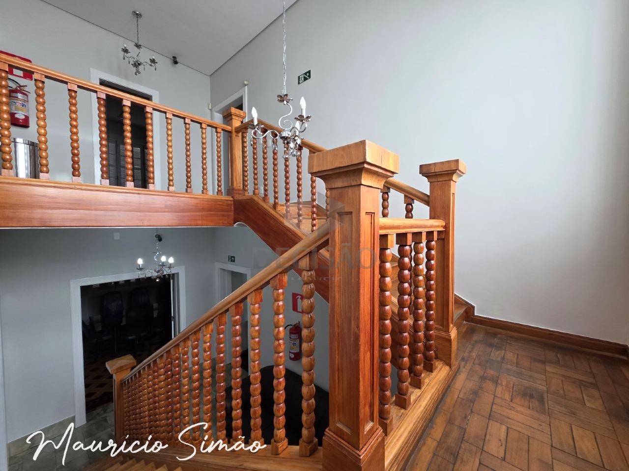 Casa à venda no Lourdes: 