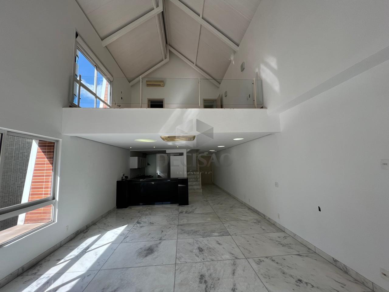 Apto Duplex à venda no Lourdes: 