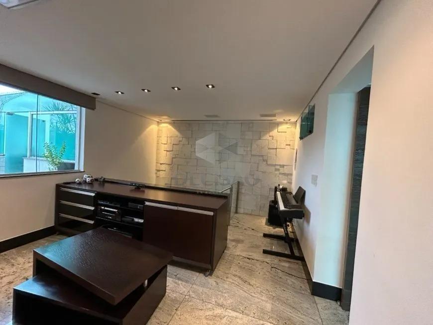 Cobertura à venda no Coraçao de Jesus: 